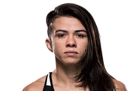 CLAUDIA GADELHA (@claudiagadelha)